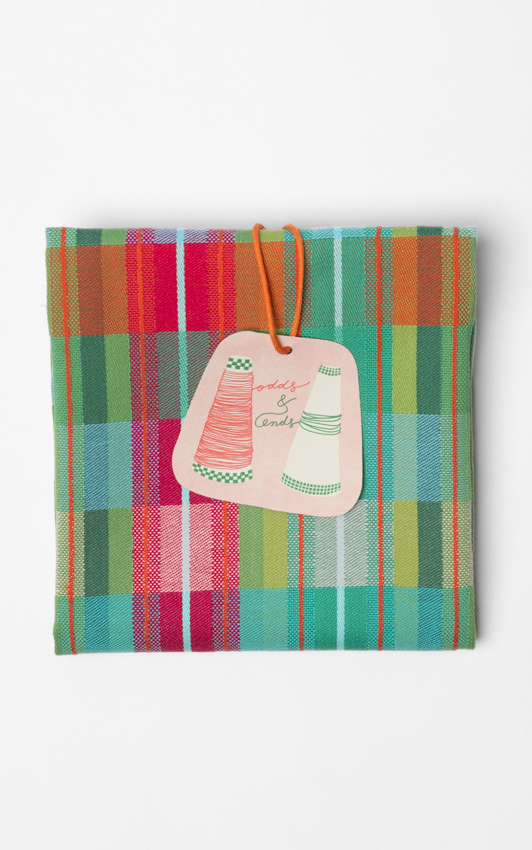 #107A_basket-teatowel-6.webp