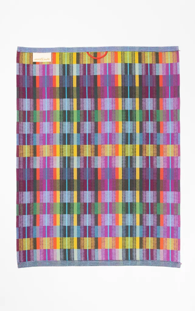 #108A_basket-teatowel-2.webp